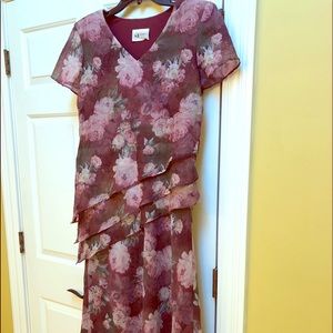 Flowy multi-layered dress - mid calf length!
